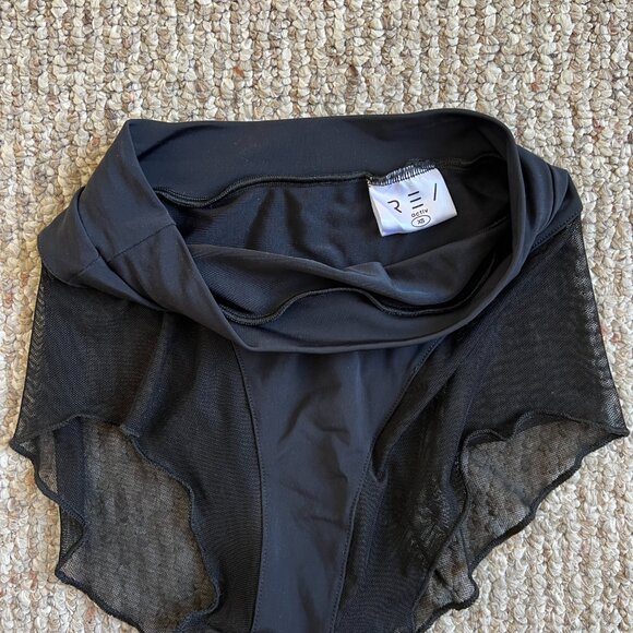 REV ACTIV shorts/bottoms - Black Mesh / XS - Picture 3 of 7